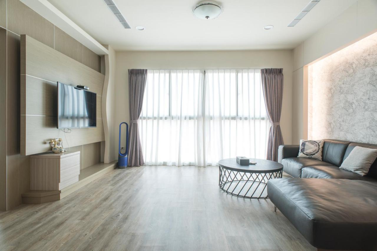 Whoops Hotel Taichung Exterior foto