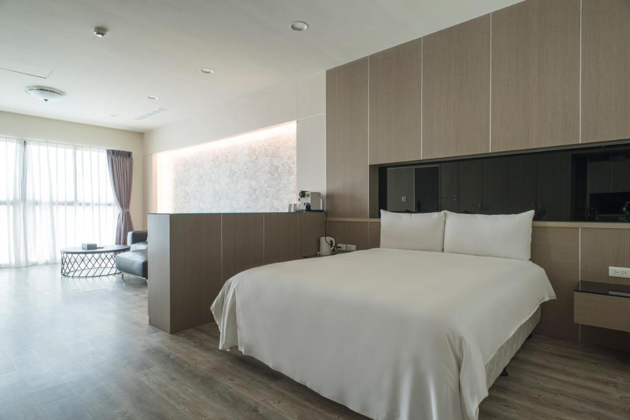 Whoops Hotel Taichung Exterior foto