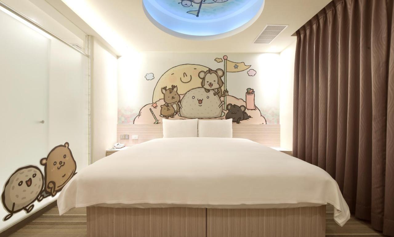 Whoops Hotel Taichung Exterior foto