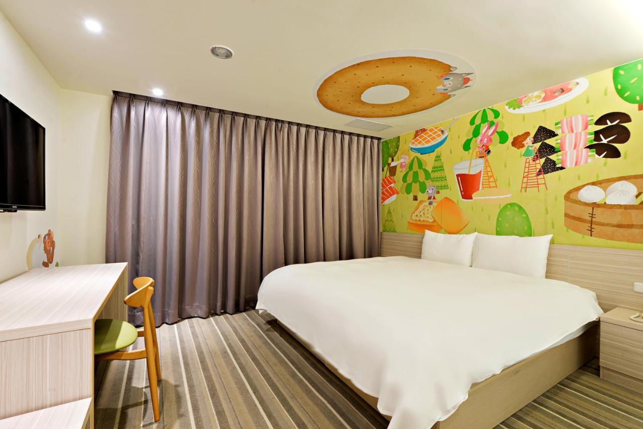 Whoops Hotel Taichung Exterior foto